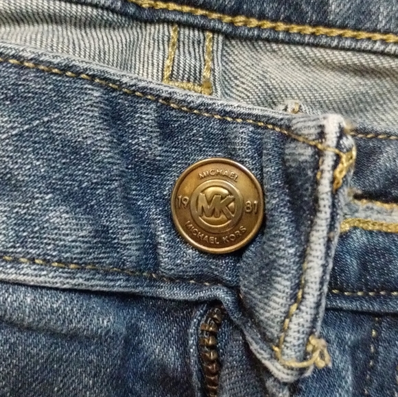 Michael Kors - Picture 3 of 4